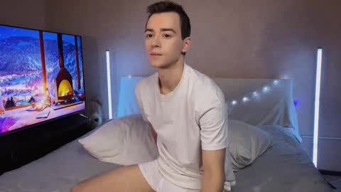 MarkAndSonya online show from November 2025 11:41:01 AM