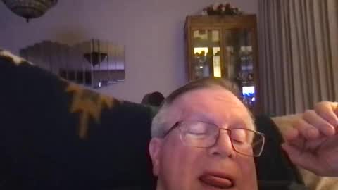 Snapshot of horndog69b chatting on January 2026 07:23:02 AM horndog online show from January 2026 07:23:02 AM