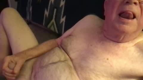 Snapshot of horndog69b chatting on May 2026 07:24:02 AM horndog online show from May 2026 07:24:02 AM