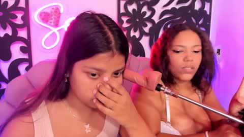 Snapshot of horny_babyss chatting on March 2025 01:06:01 AM CATALINA Y LAURA online show from March 2025 01:06:01 AM