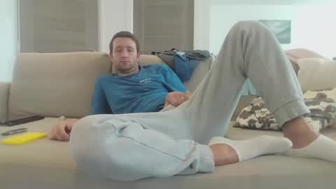 Snapshot of horny_jay86 chatting on September 2025 09:33:01 AM horny_jay86 online show from September 2025 09:33:01 AM