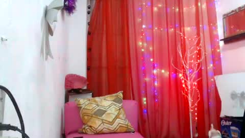Snapshot of horny_mommy17 chatting on June 2026 03:14:01 PM armina online show from June 2026 03:14:01 PM