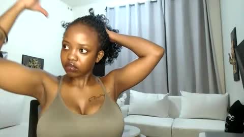 Snapshot of horny_princcess chatting on May 2026 04:04:01 PM horny_princcess online show from May 2026 04:04:01 PM