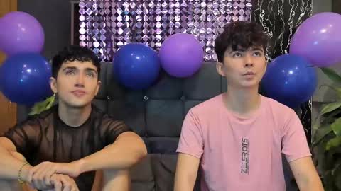 Snapshot of horny_twinks_guys chatting on February 2025 09:59:01 PM Alex and Camilo online show from February 2025 09:59:01 PM