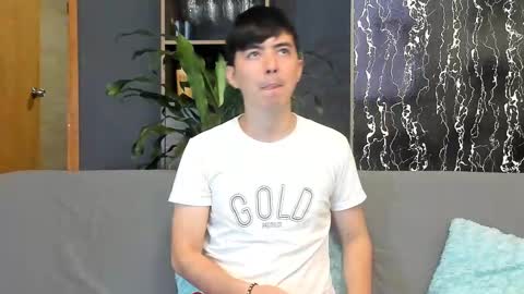 Snapshot of horny_twinks_guys chatting on September 2025 08:31:01 PM Alex and Camilo online show from September 2025 08:31:01 PM