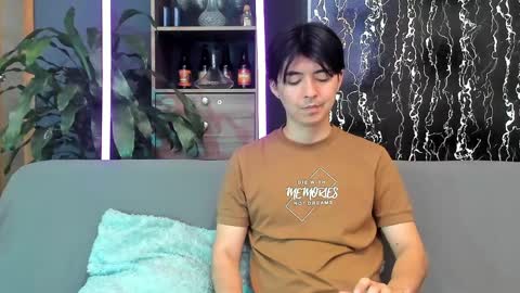 Snapshot of horny_twinks_guys chatting on April 2026 02:33:01 PM Alex and Camilo online show from April 2026 02:33:01 PM