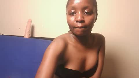 Snapshot of horny_wet_baby chatting on June 2026 10:37:01 PM Bellah online show from June 2026 10:37:01 PM
