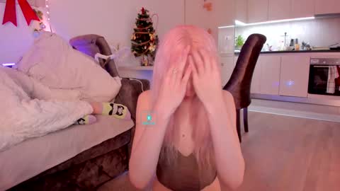 Snapshot of hornybunnys chatting on December 2024 02:31:02 AM Alex and Rosie online show from December 2024 02:31:02 AM