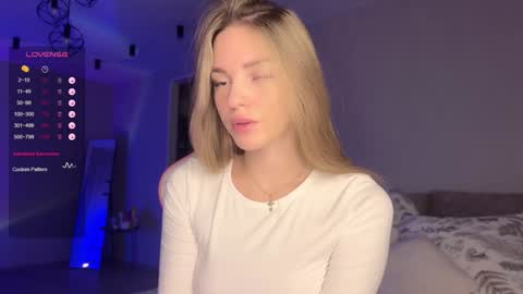 Sonya online show from December 2024 05:13:01 PM