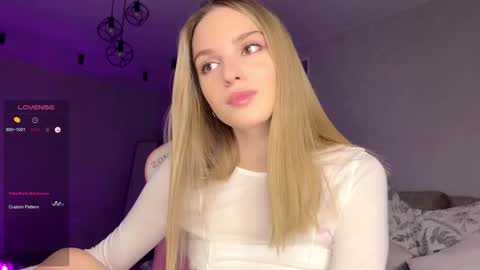 Sonya online show from February 2025 02:52:01 PM