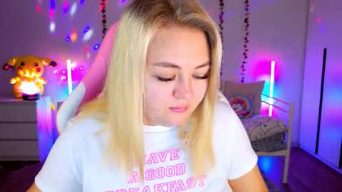 HornyCakee online show from September 2025 09:31:01 AM