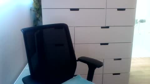 hornydutchman69 online show from July 2026 12:44:01 PM