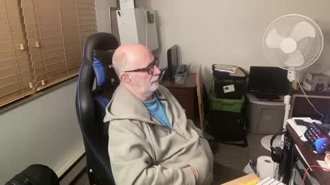 Snapshot of hornyeveryday24hours chatting on January 2025 01:50:01 AM Brett online show from January 2025 01:50:01 AM