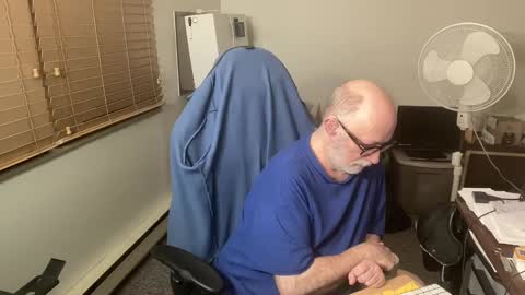 Snapshot of hornyeveryday24hours chatting on January 2025 06:01:02 AM Brett online show from January 2025 06:01:02 AM