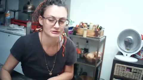 Snapshot of hornyhippies0080 chatting on May 2026 06:51:01 AM Nix D online show from May 2026 06:51:01 AM
