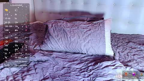 Snapshot of hornyhousekeeper_ chatting on December 2024 03:33:02 PM Valentina online show from December 2024 03:33:02 PM