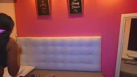 Snapshot of hornyhousekeeper_ chatting on February 2025 12:24:01 PM Valentina online show from February 2025 12:24:01 PM