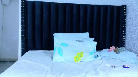 Natasha  online show from February 2026 07:09:02 PM