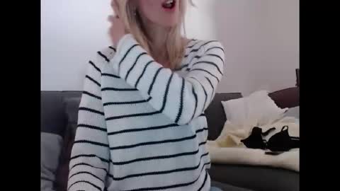 Hornyssima online show from April 2026 04:24:02 PM