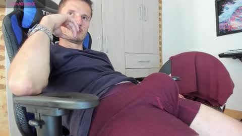 horse_man2 online show from October 2025 08:40:01 PM