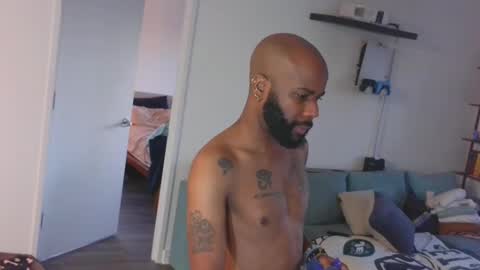 Horus00 online show from November 2025 11:38:02 AM