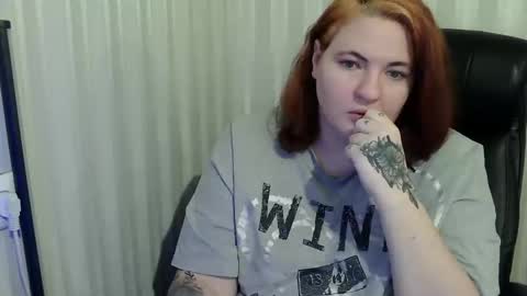 Snapshot of hot2panthers chatting on December 2025 03:17:01 PM hot2panthers online show from December 2025 03:17:01 PM