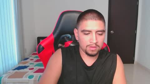 hot__husbands online show from February 2025 09:15:01 PM