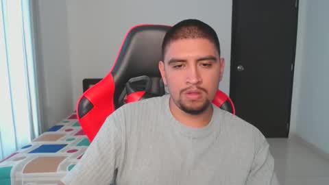 hot__husbands online show from February 2025 06:53:01 PM