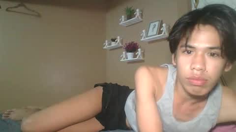 lover22 online show from March 2026 12:33:02 PM