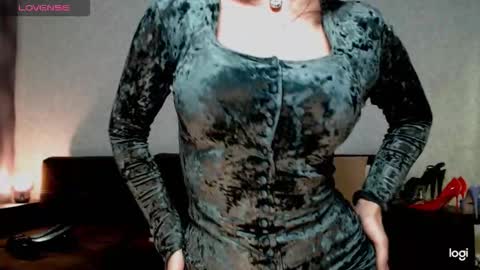 Snapshot of hot_best_lovers_ chatting on October 2025 09:06:01 PM Liza online show from October 2025 09:06:01 PM