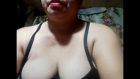 Snapshot of hot_boobs21 chatting on December 2024 09:13:01 PM hot_boobs21 online show from December 2024 09:13:01 PM