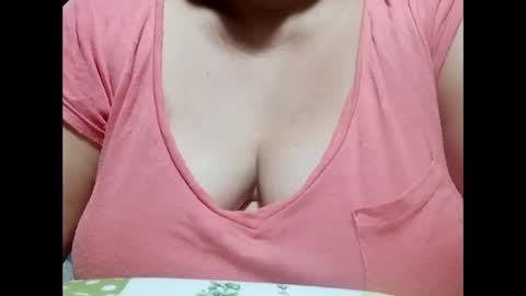 Snapshot of hot_boobs21 chatting on December 2024 11:40:01 AM hot_boobs21 online show from December 2024 11:40:01 AM