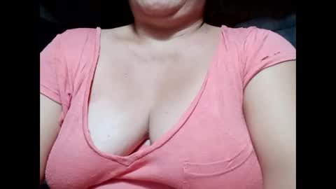 Snapshot of hot_boobs21 chatting on January 2025 11:06:01 AM hot_boobs21 online show from January 2025 11:06:01 AM