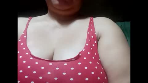 Snapshot of hot_boobs21 chatting on March 2025 09:11:02 PM hot_boobs21 online show from March 2025 09:11:02 PM