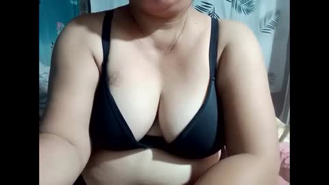 Snapshot of hot_boobs21 chatting on September 2025 04:07:01 AM hot_boobs21 online show from September 2025 04:07:01 AM