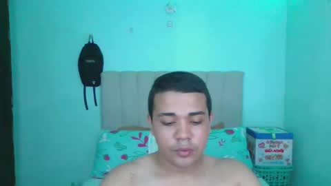 hot_boyy11 online show from November 2025 03:27:01 AM