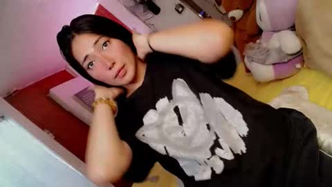 its me CLAUDIA online show from May 2026 03:34:01 AM