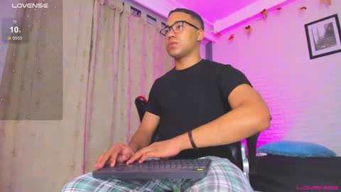 hot_dreams_x online show from January 2025 01:02:01 AM