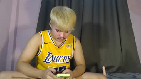 hot_emmanuel online show from April 2026 11:04:01 AM