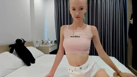Angel and Max FANSLY - hot ho online show from February 2025 06:33:01 AM