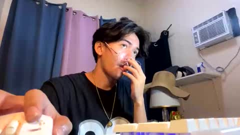 Snapshot of hot_kianxx chatting on May 2026 09:04:02 AM hot_kianxx online show from May 2026 09:04:02 AM