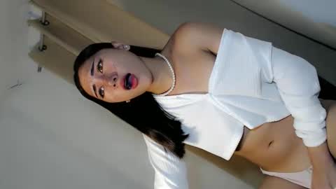 Snapshot of hot_little_angel18 chatting on June 2026 01:19:01 AM hot_little_angel18 online show from June 2026 01:19:01 AM