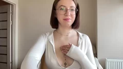 Lina online show from January 2025 07:59:01 AM