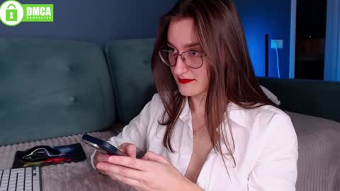 Alexandra online show from December 2024 01:44:01 PM