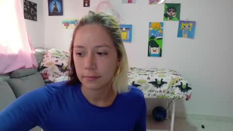 Mia online show from April 2026 03:57:01 PM