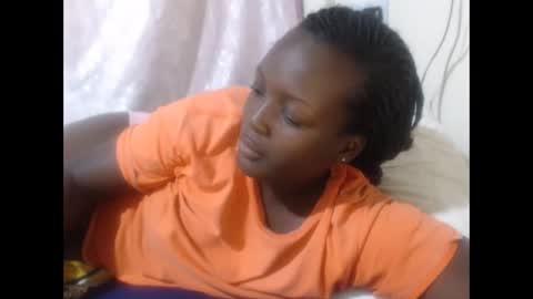 RAYLAH online show from February 2026 10:52:02 PM