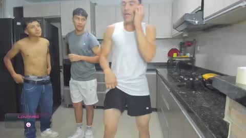 Vanesa Oliver and Andrew online show from September 2025 11:19:01 PM