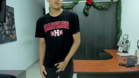 Vanesa Oliver and Andrew online show from January 2026 11:21:02 PM