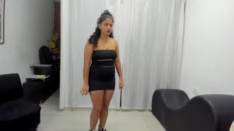 Snapshot of hot_sexmature chatting on April 2026 11:32:01 AM Vanesa Oliver and Andrew online show from April 2026 11:32:01 AM