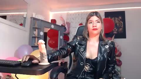 Snapshot of hot_sexy_bunny chatting on March 2025 07:47:02 AM hot sexy bunny online show from March 2025 07:47:02 AM